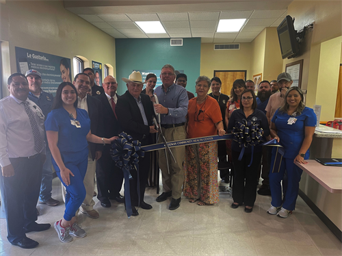 Gateway Hebbronville Ribbon Cutting 1